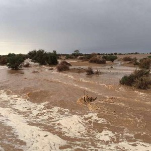 مع اقتراب موسم الأمطار .. كيف نتجنب مخاطر السيول؟