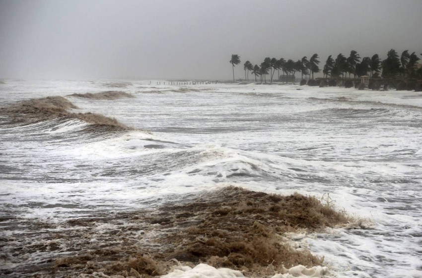 توقعات بتطور الحالة المدارية